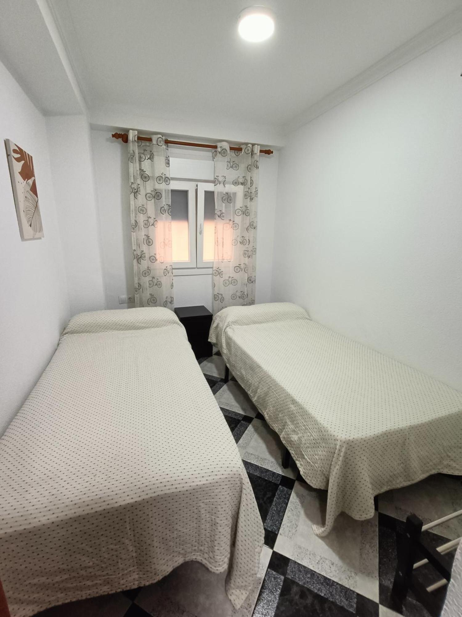 Piso Calidad Precio Junto A La Playa De La Victoria Apartman Cádiz Kültér fotó